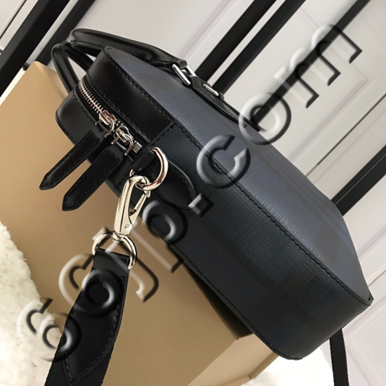 バーバリーバッグ角部分ディテール